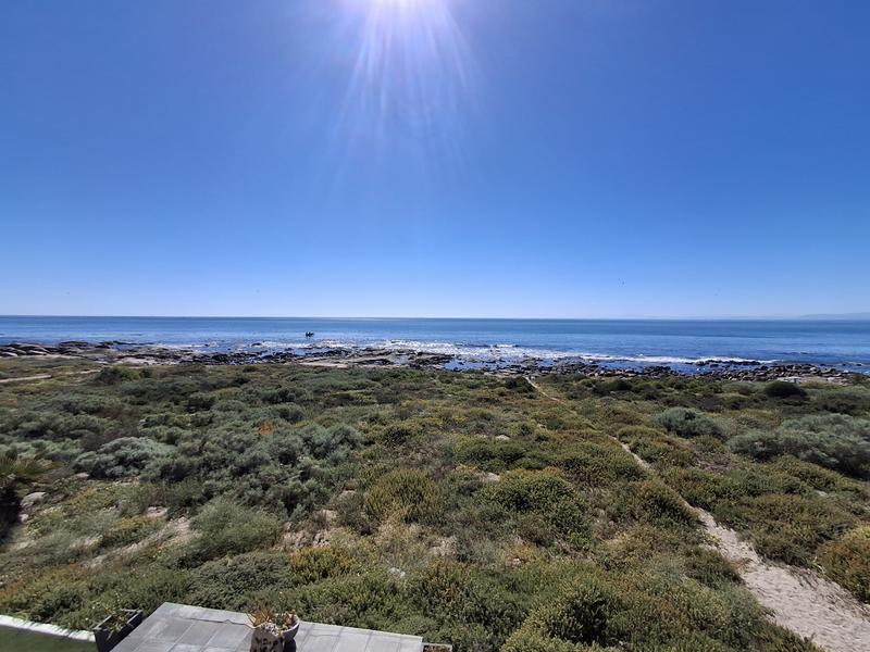 5 Bedroom Property for Sale in Sandy Point Western Cape